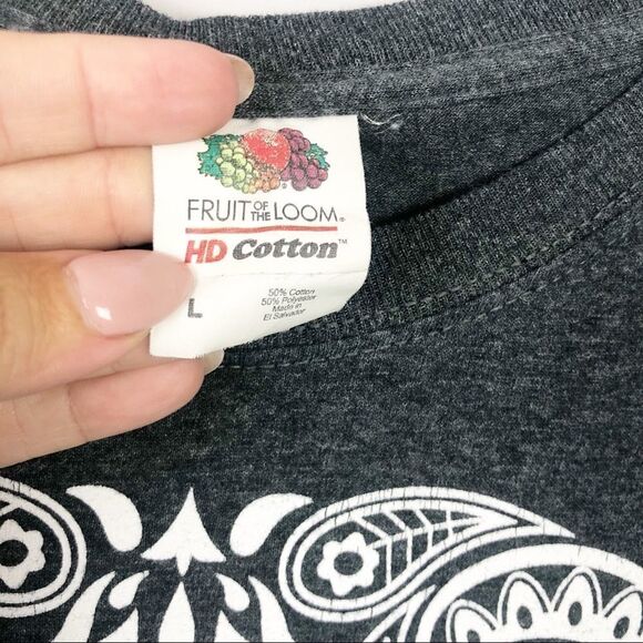 SKULL Gray and White Graphic Tee Short Sleeve Unisex Size Large - Picture 3 of 4